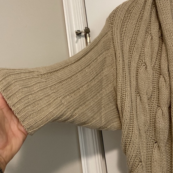 Khaki sweater shrug - Picture 2 of 5